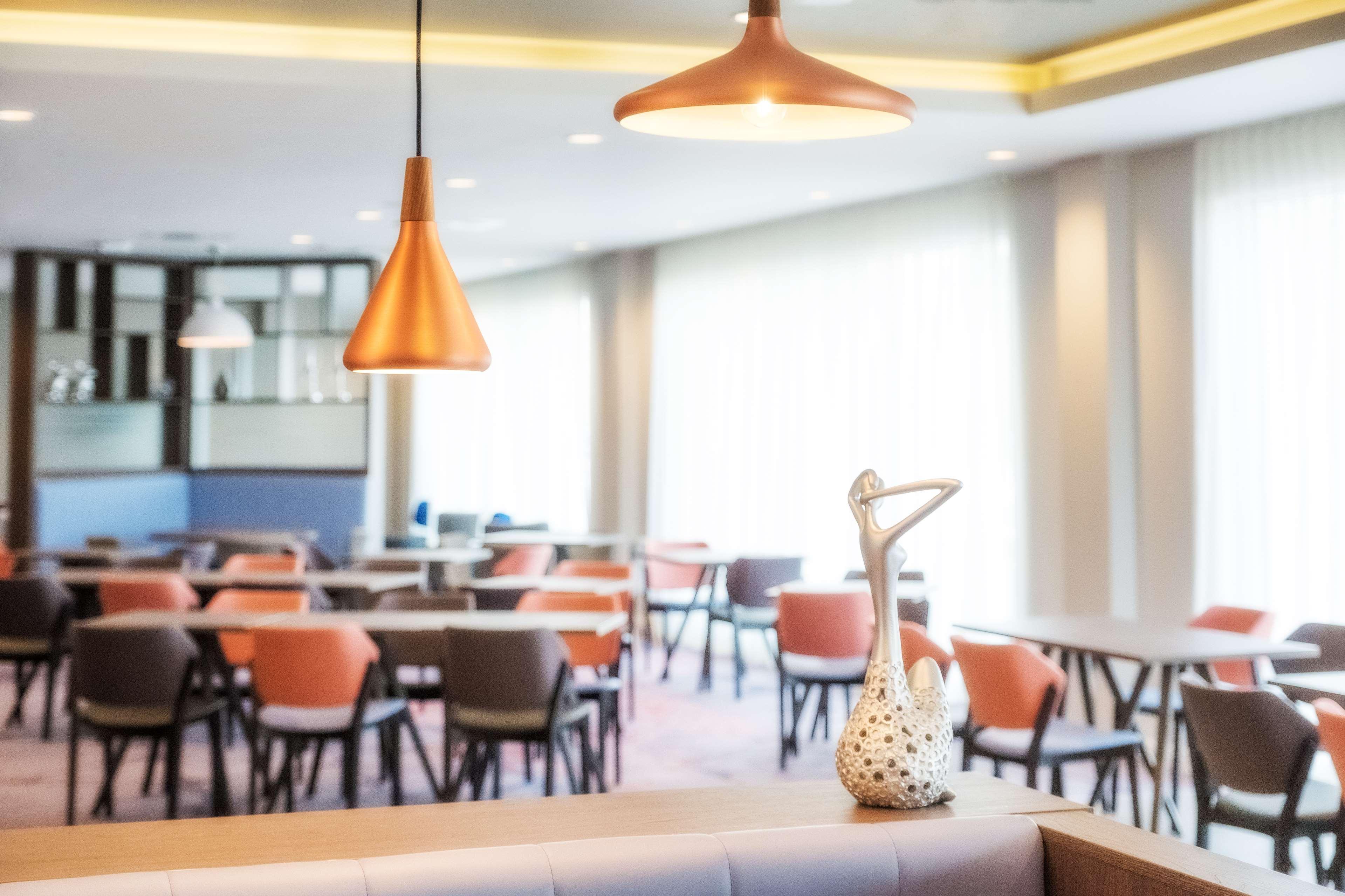 Hampton By Hilton Aberdeen Westhill Kirkton of Skene Extérieur photo